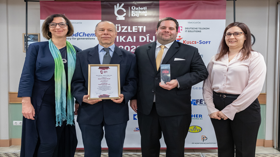 uzleti-etikai-dijnyertes-futarhu